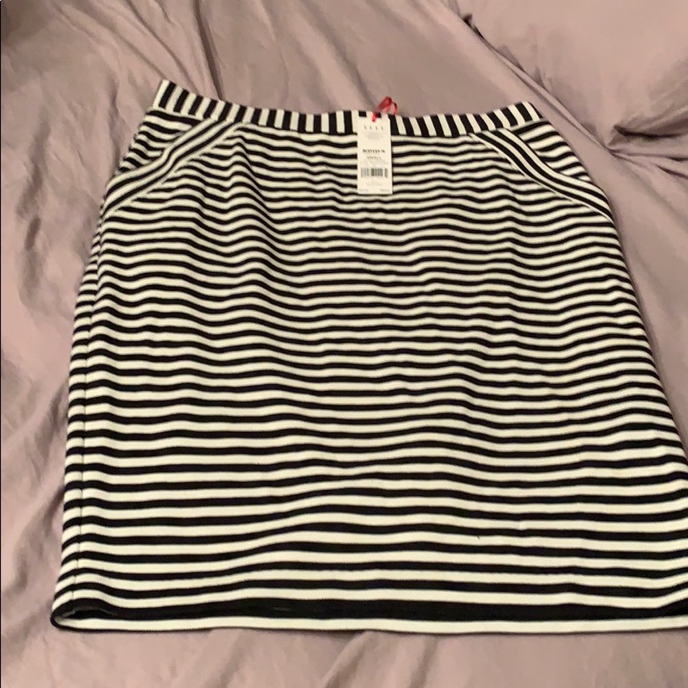 Brand new knee length skirt